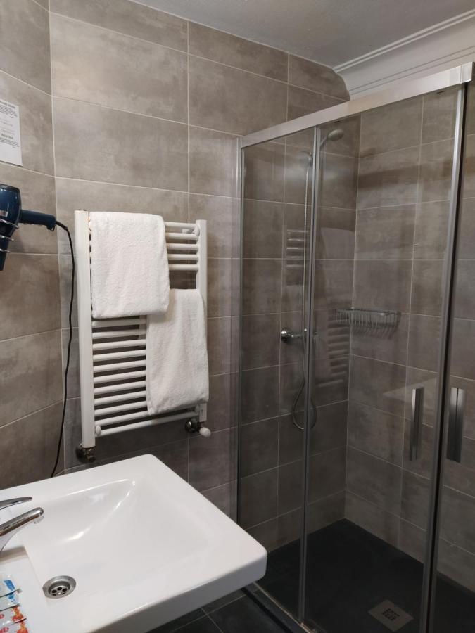 Hostal Mara آكورونيا المظهر الخارجي الصورة