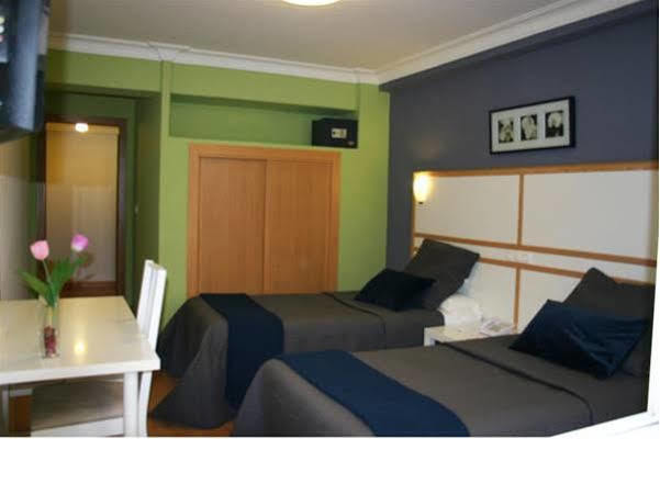 Hostal Mara آكورونيا المظهر الخارجي الصورة