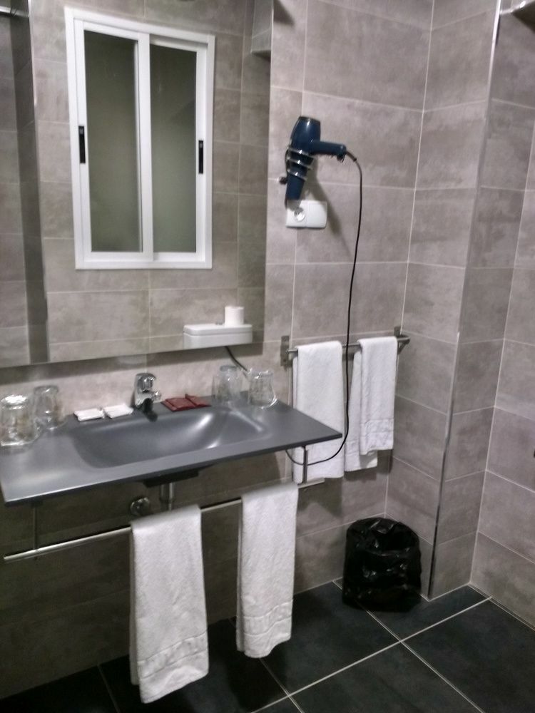 Hostal Mara آكورونيا المظهر الخارجي الصورة