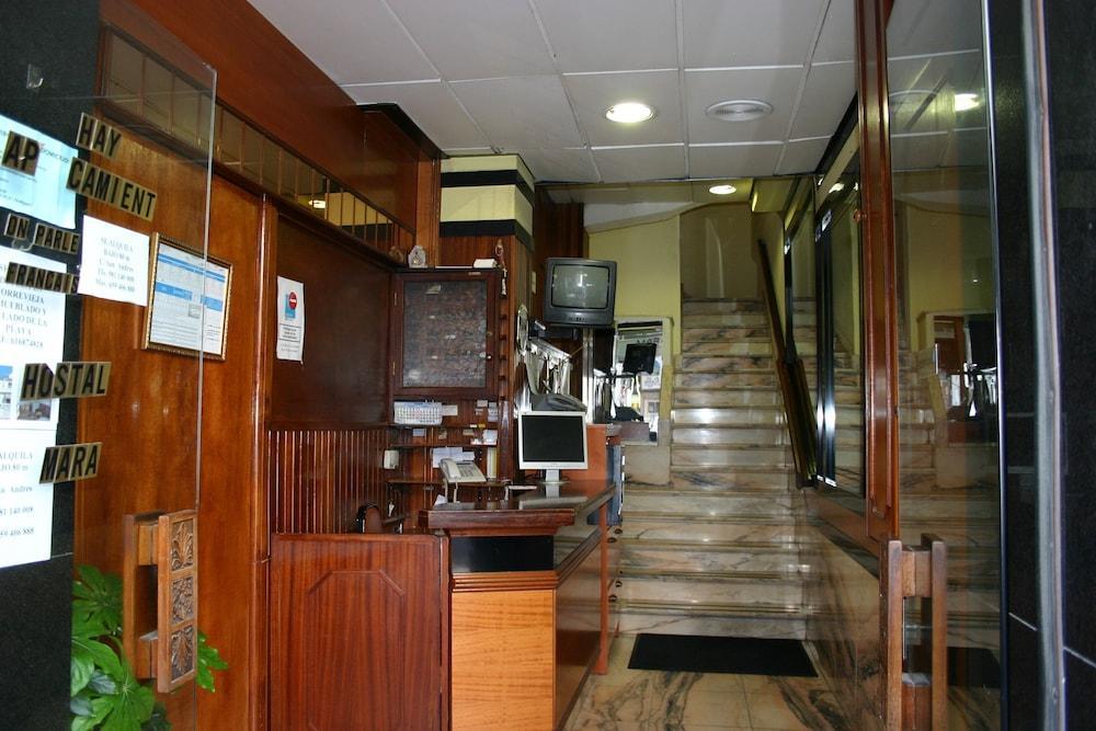 Hostal Mara آكورونيا المظهر الخارجي الصورة